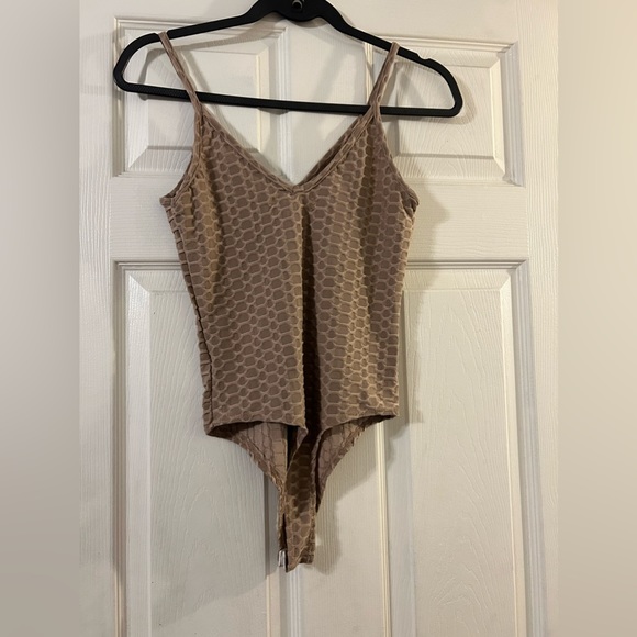 Tan bodysuit - Picture 2 of 2